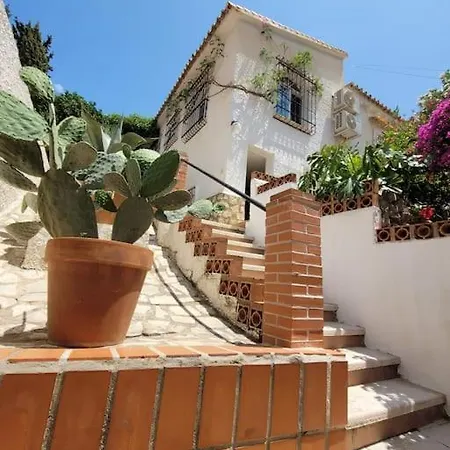 Lina - Andalusian 3-bedroom With Pool & Ocean View Villa *
