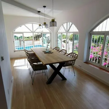 Lina - Andalusian 3-bedroom With Pool & Ocean View *